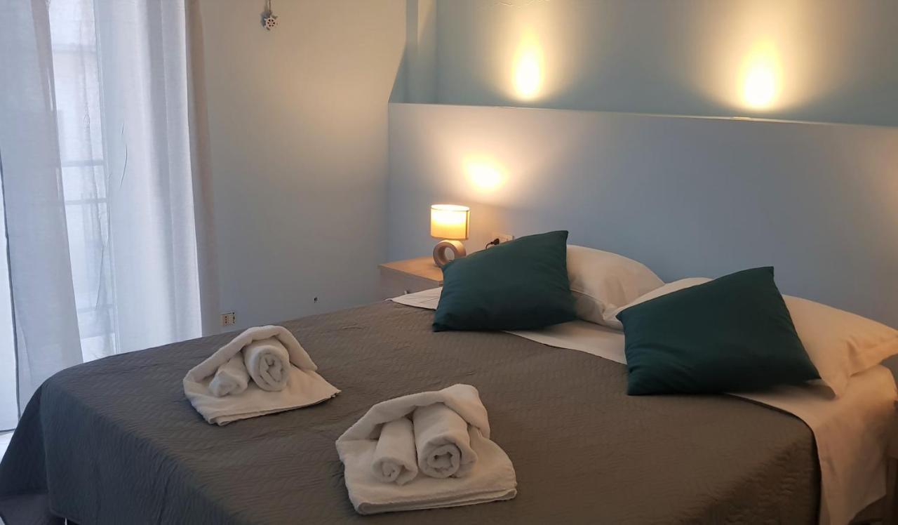 B&B La Costa Di Naxos Джардини-Наксос Экстерьер фото