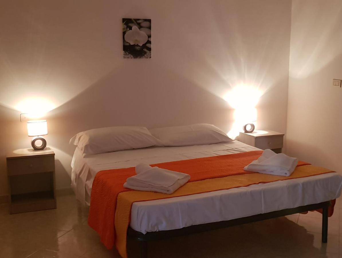 B&B La Costa Di Naxos Джардини-Наксос Экстерьер фото