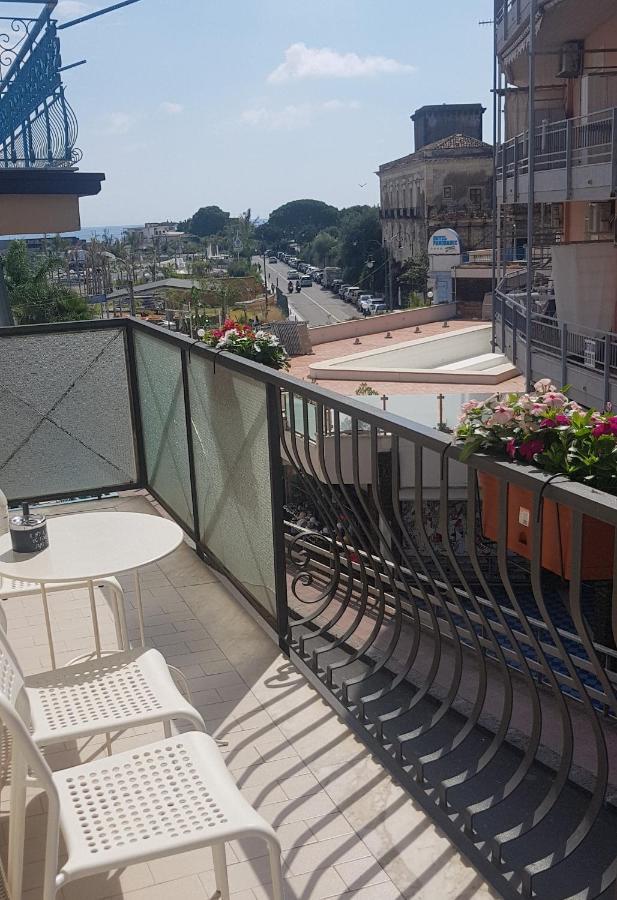 B&B La Costa Di Naxos Джардини-Наксос Экстерьер фото